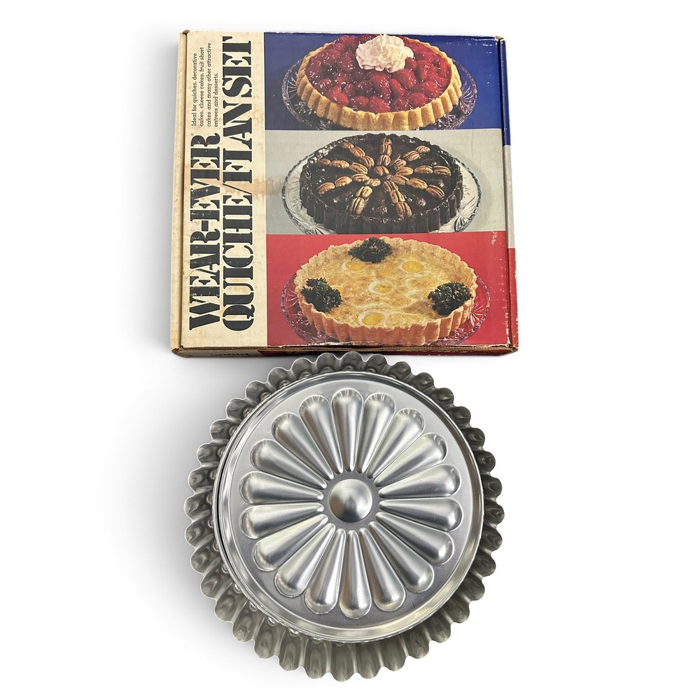 Vintage Wear-Ever Quiche and Flan Set with Original Box